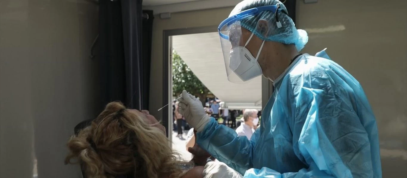 Οι εργαζόμενοι θα μπορούν να κάνουν δύο φορές μηνιαίως δωρεάν τεστ για τον κορωνοϊό